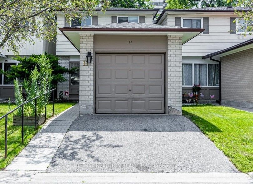 I have sold a property at 11 Plum Tree WAY in Toronto
